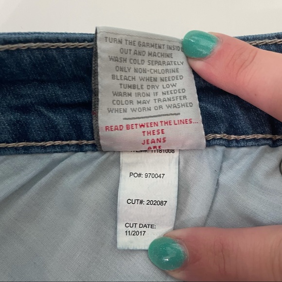 Torrid size 20 denim short shorts - Picture 8 of 8